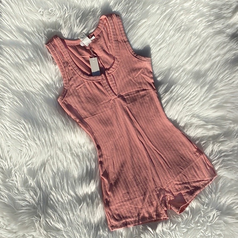 Mauve Ribbed Romper - Picture 2 of 4